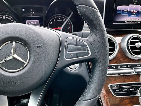 Used 2018 Mercedes-Benz C 300 4MATIC Sedan image 26