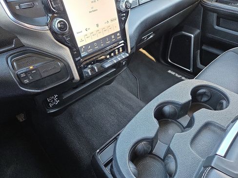 Used 2024 RAM 2500 Laramie image 25