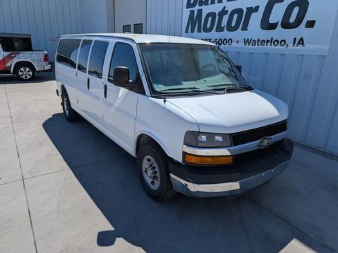Used 2016 Chevrolet Express 3500 LT w/ LT Preferred Equipment Group RWD image 7