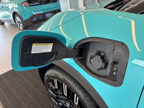 New 2026 Nissan Leaf Platinum+ w/ Cargo Package (Platinum+) image 31