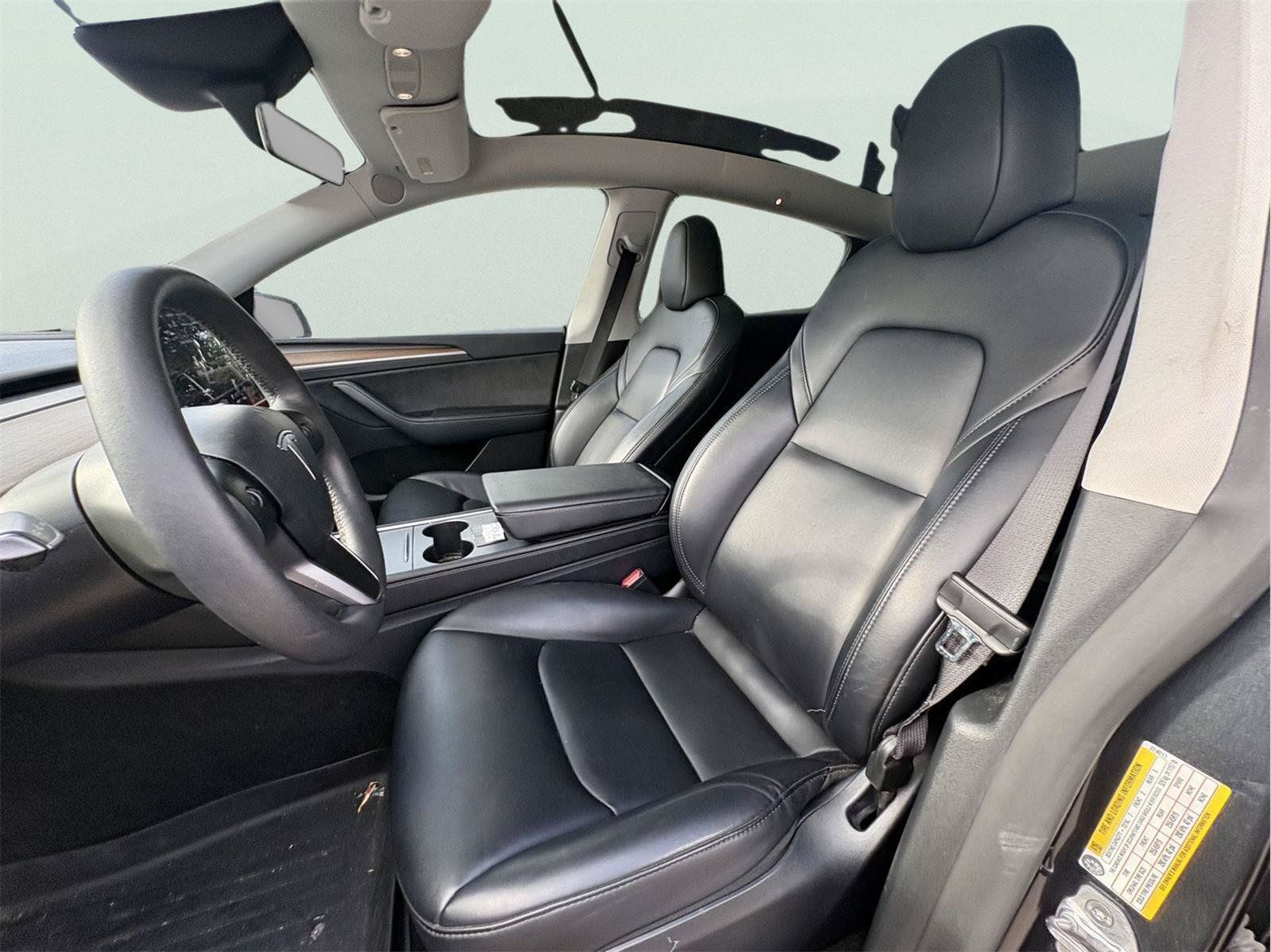Used 2025 Tesla Model Y Long Range AWD/4WD image 10
