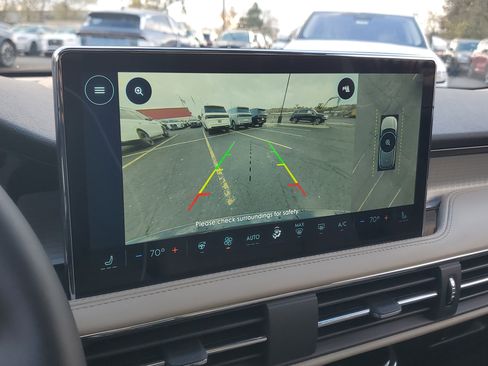 New 2026 Lincoln Corsair Premiere image 21