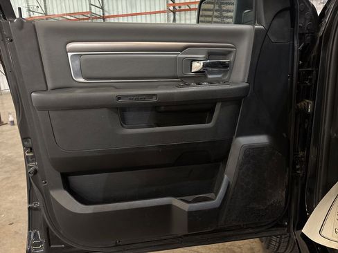 Used 2024 RAM 1500 Classic SLT AWD/4WD image 15