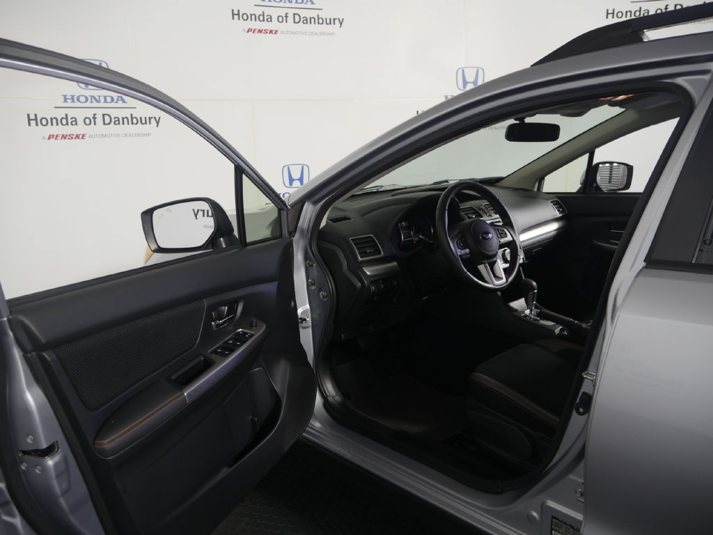 Used 2017 Subaru Crosstrek 2.0i Premium AWD/4WD image 11