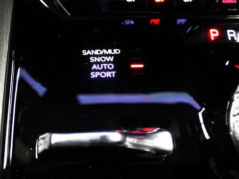 New 2025 Jeep Wagoneer L Series II image 22