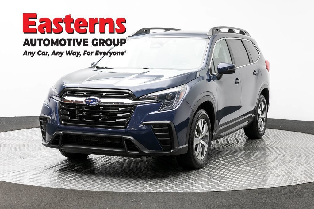 Used 2023 Subaru Ascent Premium AWD/4WD image 1