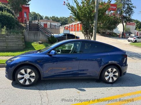 Used 2023 Tesla Model Y Long Range AWD/4WD image 4