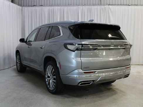 Used 2025 Buick Enclave Avenir w/ Trailering Package, 5000 lbs. image 25