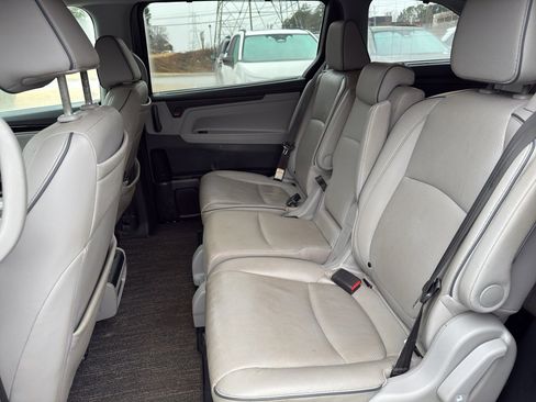 Used 2022 Honda Odyssey Elite image 9