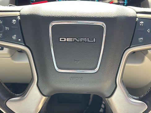 Used 2019 GMC Yukon Denali w/ Denali Ultimate Package RWD image 31