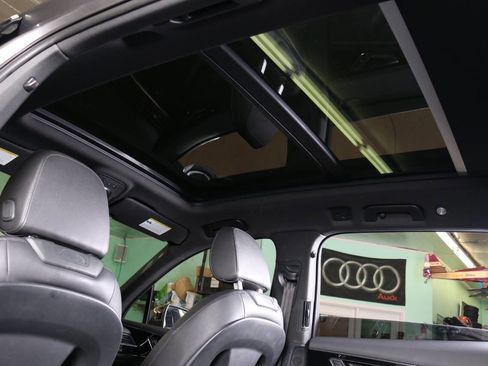 Used 2018 Audi Q7 3.0T Prestige w/ Prestige Package image 41