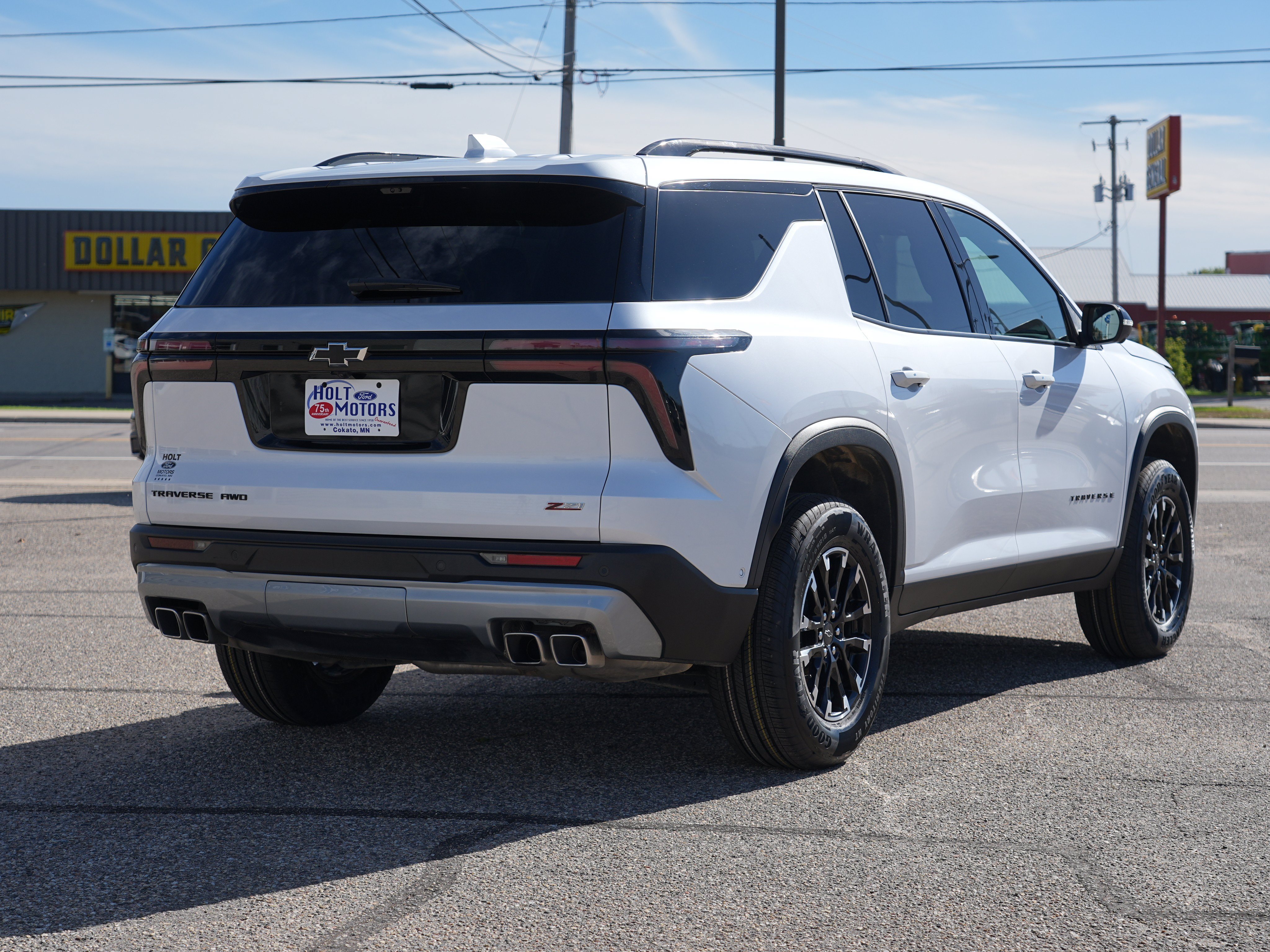 Used 2024 Chevrolet Traverse Z71 w/ Enhanced Driving Package AWD/4WD image 3