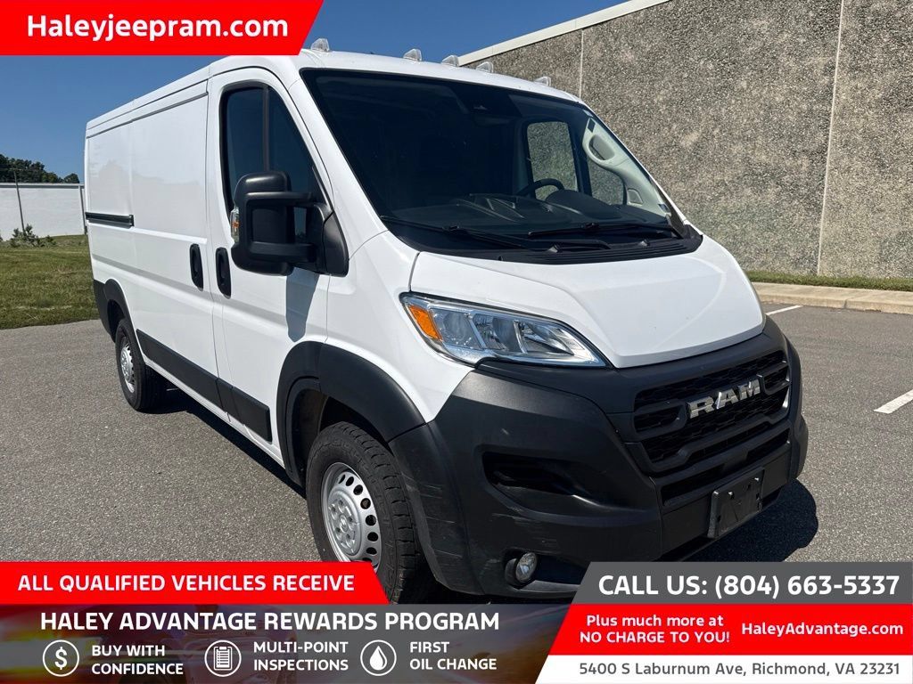 Used 2025 RAM ProMaster 2500 w/ Convenience Group FWD image 1