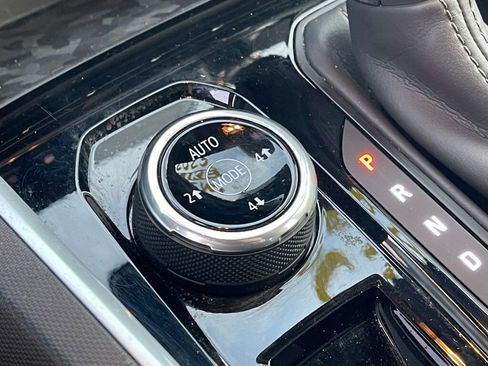 Used 2023 Chevrolet Colorado Trail Boss w/ Advanced Trailering Package image 15