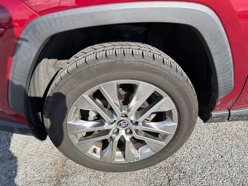Used 2020 Toyota RAV4 XLE Premium AWD/4WD image 20