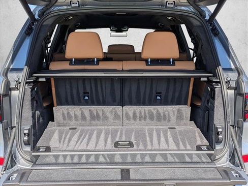 Certified 2026 BMW X7 xDrive40i w/ M Sport Package image 6