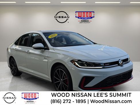 Used 2025 Volkswagen Jetta GLI Autobahn FWD image 1
