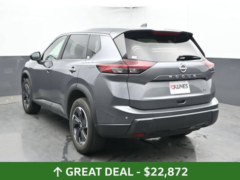 Used 2025 Nissan Rogue SV AWD/4WD image 12