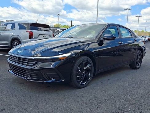 New 2026 Hyundai Elantra Sport FWD image 2