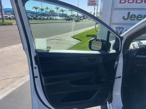 Used 2025 Honda Odyssey Sport-L image 20