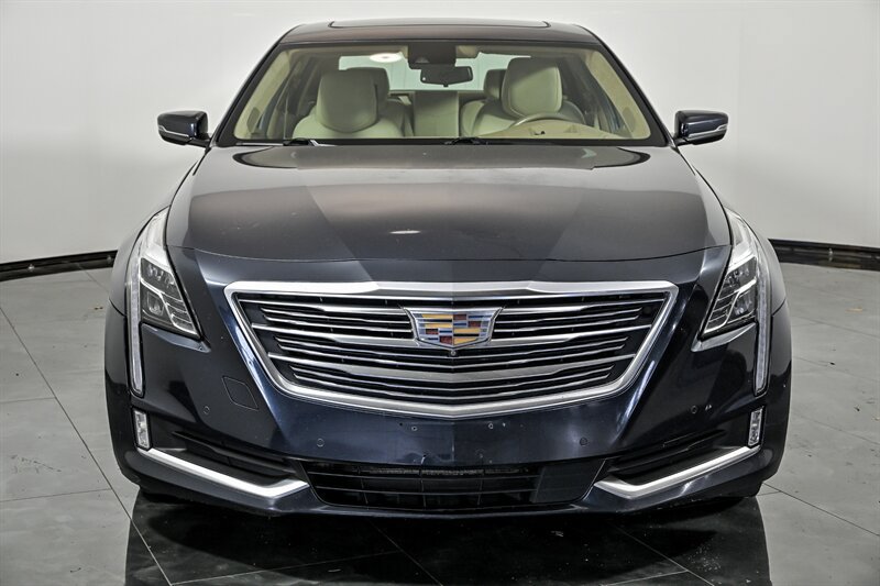 Used 2018 Cadillac CT6 Platinum AWD/4WD image 4