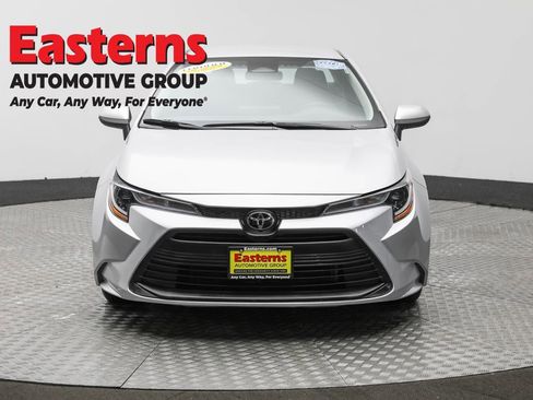 Used 2024 Toyota Corolla LE image 2