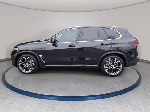 New 2026 BMW X5 xDrive50e w/ Executive Package AWD/4WD image 8