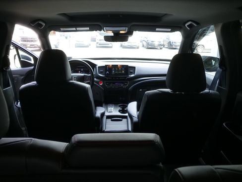 Used 2022 Honda Passport TrailSport image 13