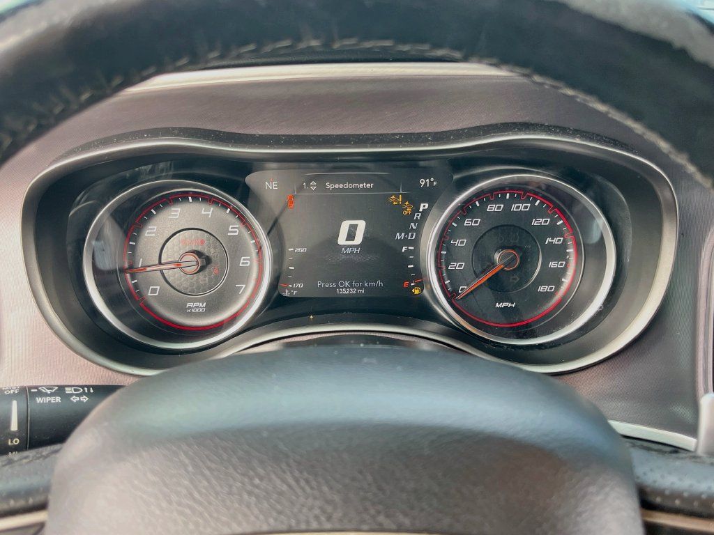 Used 2019 Dodge Charger Scat Pack w/ Dynamics Package RWD image 12