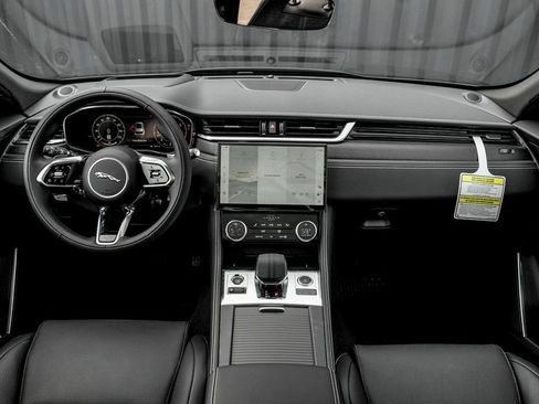 New 2026 Jaguar F-PACE R-Dynamic S image 20