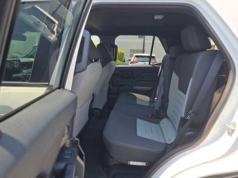 Certified 2025 Toyota 4Runner TRD Off-Road image 23