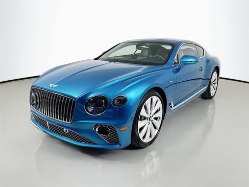 Used 2024 Bentley Continental GT image 3