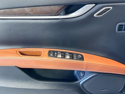 Used 2016 Maserati Ghibli S RWD image 17