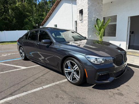 Used 2017 BMW 740i RWD image 19