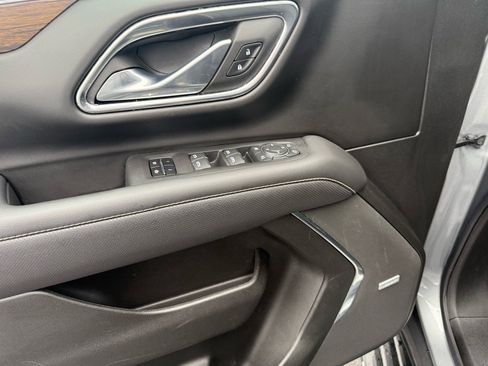 Used 2023 Chevrolet Tahoe Premier w/ Advanced Technology Package image 19