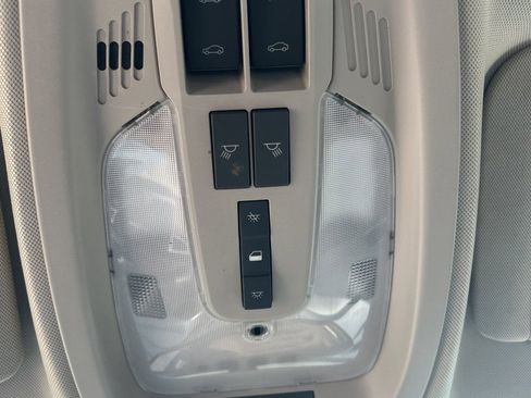 Used 2012 Chevrolet Equinox LT w/ Driver Convenience Package image 29