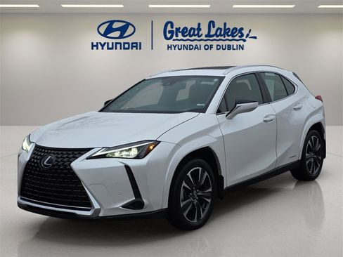Used 2022 Lexus UX 250h w/ Premium Package image 1