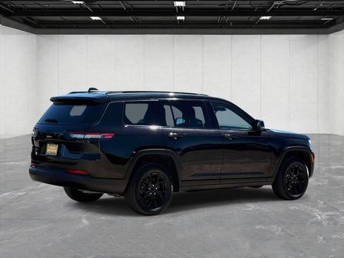 Certified 2024 Jeep Grand Cherokee L Altitude AWD/4WD image 5