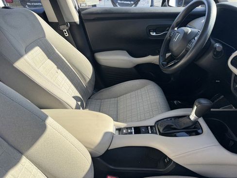 Used 2024 Honda HR-V LX image 8