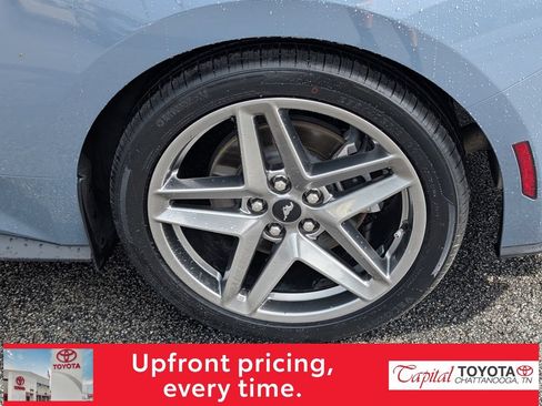Used 2024 Ford Mustang Coupe RWD image 9