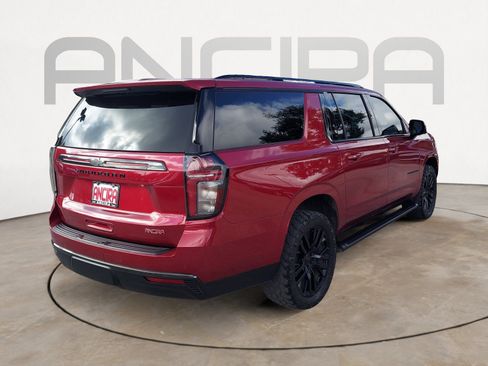 Used 2021 Chevrolet Suburban Z71 w/ Luxury Package AWD/4WD image 10