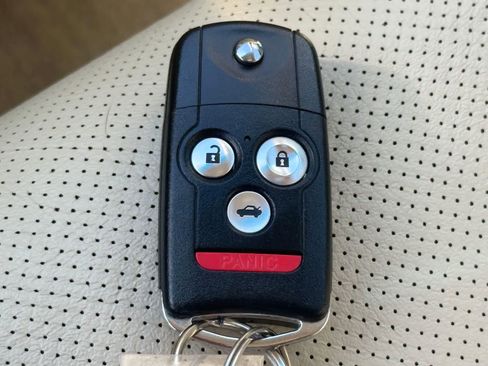 Used 2013 Acura TSX w/ Technology Package FWD image 31