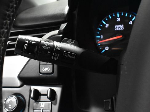 Used 2017 GMC Yukon SLT image 14