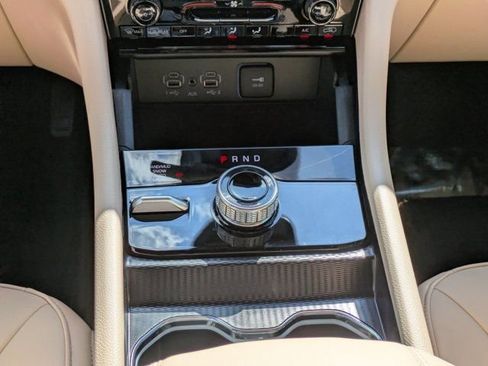 New 2025 Jeep Grand Cherokee L Limited image 17