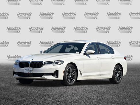 Used 2023 BMW 530i w/ Premium Package image 9
