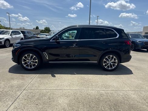 Used 2019 BMW X5 xDrive40i w/ Premium Package 2 AWD/4WD image 2