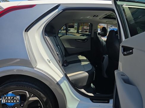 Used 2023 Kia Niro Wave image 49