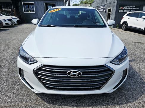 Used 2017 Hyundai Elantra Limited w/ Limited Tech Package 04 FWD image 2