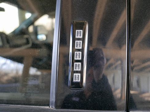 Used 2024 Ford F250 XLT w/ FX4 Off-Road Package image 21