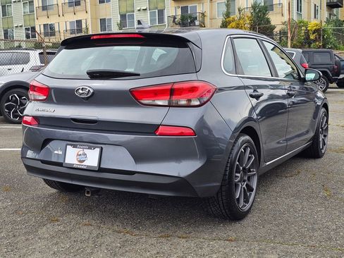 Used 2018 Hyundai Elantra GT FWD image 7